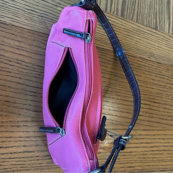 Tig & Co Pink Pebbled Leather Shoulder Bag - Picture 2 of 9